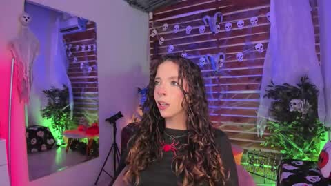 Valerin online show from 10.19.25