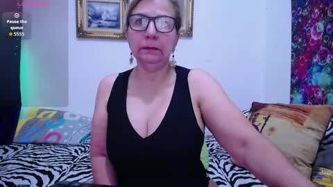 sara online show from 10.20.25