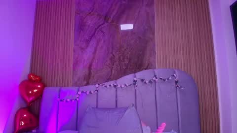 Sara online show from 04.14.26