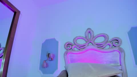 Sara online show from 11.19.25