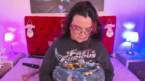 SARA ARIAS  online show from 12.29.24