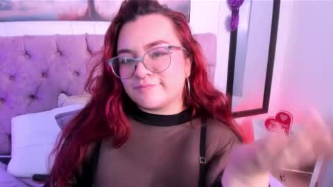 SARA ARIAS  online show from 02.21.25