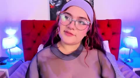 SARA ARIAS  online show from 03.01.25