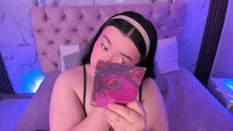 SARA ARIAS  online show from 11.27.25