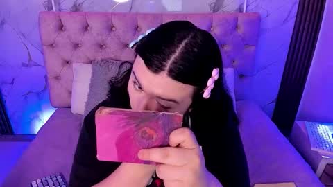 SARA ARIAS  online show from 12.01.25