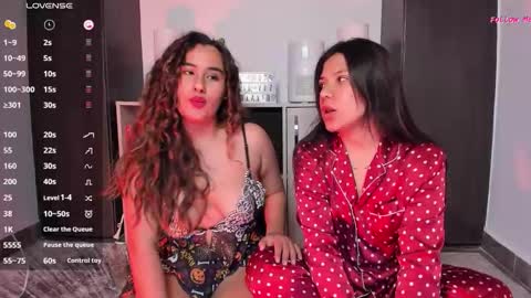 Snapshot of sara_candy_delicious chatting on 10.25.25  Sara London  online show from 10.25.25