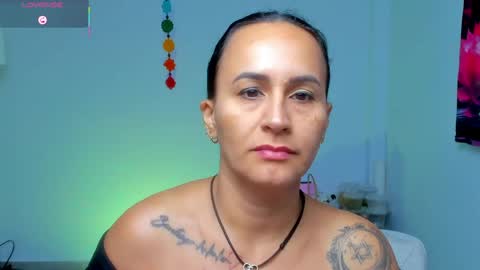 Snapshot of sara_charmy chatting on 05.09.26 online show from 05.09.26