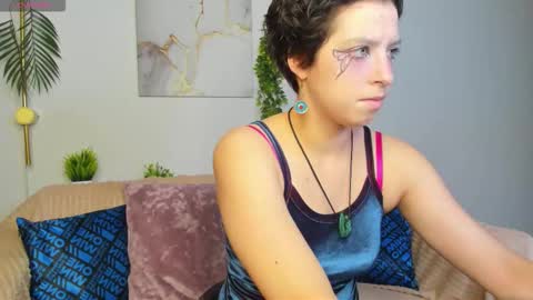 Sarah online show from 11.18.25