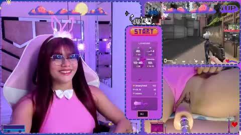 Snapshot of sara_hil chatting on 03.10.25 Sara online show from 03.10.25