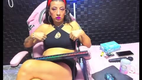 no limits sarah online show from 02.18.25