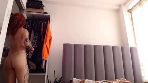 sara_johnson__ online show from 03.30.26