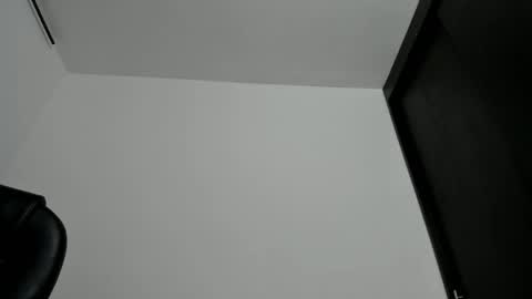 sara_len online show from 04.10.26