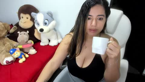 sarah  LIZCANO....... online show from 01.15.25