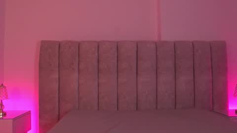 sara_lopee1 online show from 11.29.25