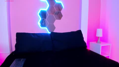 Sara  online show from 01.23.25