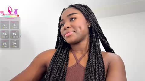 Snapshot of sara_muscle chatting on 02.03.26 Sara online show from 02.03.26