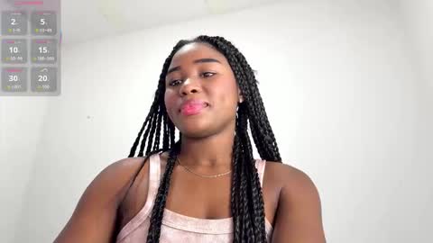 Snapshot of sara_muscle chatting on 02.04.26 Sara online show from 02.04.26