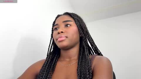 Snapshot of sara_muscle chatting on 02.08.26 Sara online show from 02.08.26