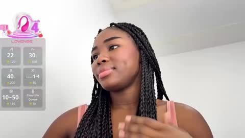 Snapshot of sara_muscle chatting on 02.13.26 Sara online show from 02.13.26