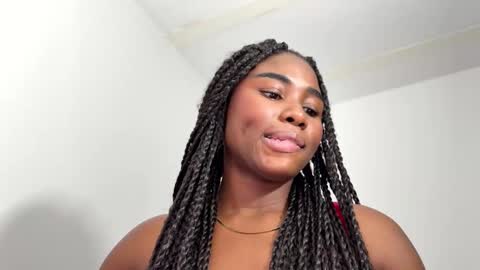 Snapshot of sara_muscle chatting on 03.02.26 Sara online show from 03.02.26