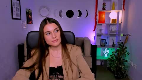 Snapshot of sara_muse1 chatting on 03.24.26 Sara online show from 03.24.26