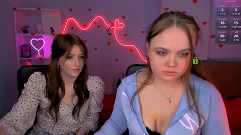 Snapshot of sara_muse1 chatting on 03.27.26 Sara online show from 03.27.26