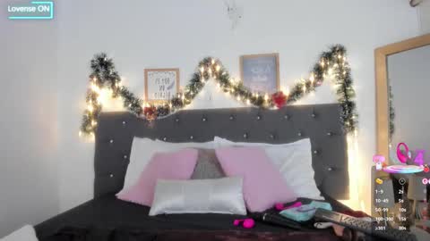 Sara  online show from 12.15.25