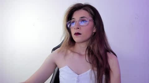 sara_roades online show from 11.21.25