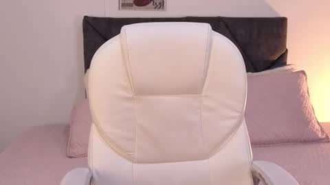 sara  online show from 09.25.25