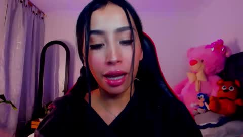 sara_stone03 online show from 01.30.25