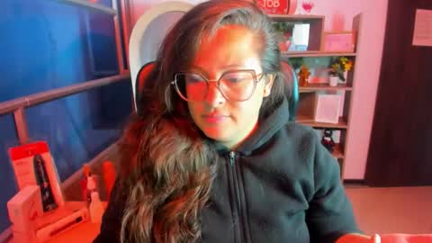 sara_thonson_ online show from 11.09.25