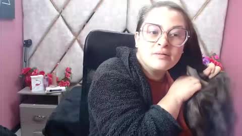 sara_thonson_ online show from 02.20.26