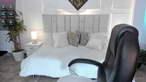 Snapshot of saraa_stormy chatting on 07.15.26 saraa_stormy online show from 07.15.26