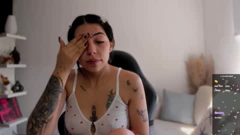 Sara online show from 12.21.25