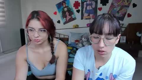 Snapshot of saraandmarilyn chatting on 02.11.25 Alahia and Marilyn online show from 02.11.25
