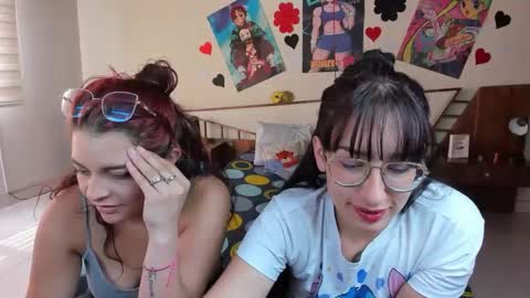 Snapshot of saraandmarilyn chatting on 02.11.25 Alahia and Marilyn online show from 02.11.25