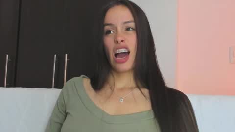 Sara online show from 11.19.25