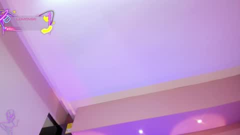 Snapshot of saraavila_ chatting on 09.15.25 SaraAvila online show from 09.15.25