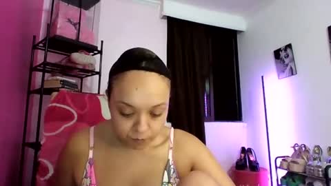 Snapshot of saraavila_ chatting on 06.15.26 SaraAvila online show from 06.15.26