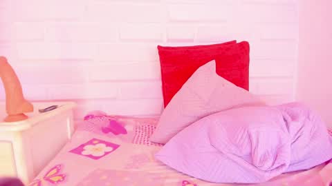  Ebony Pocahontas  online show from 03.11.25