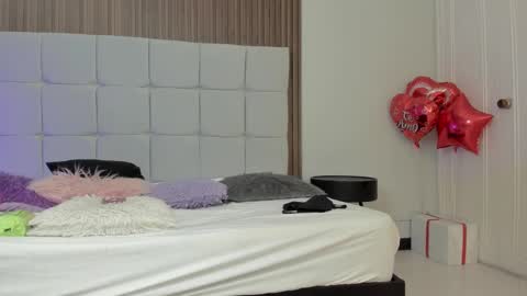   online show from 02.21.25