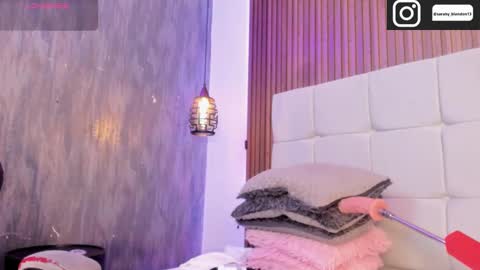   online show from 11.15.25