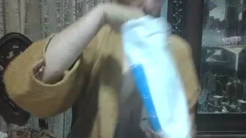 Snapshot of saraclit chatting on 06.25.26 pass kika online show from 06.25.26