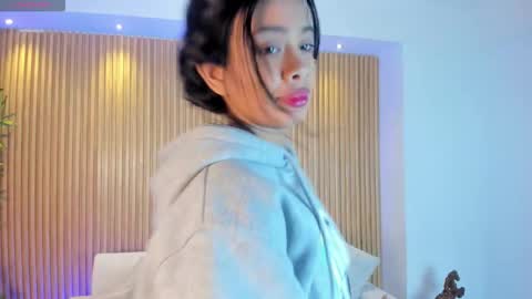 Sara  Everyday From 1430 to 2130 Col Time online show from 09.30.25