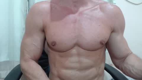 saradorj92 online show from 11.14.25