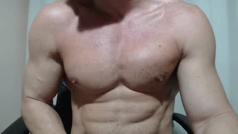 saradorj92 online show from 03.26.26