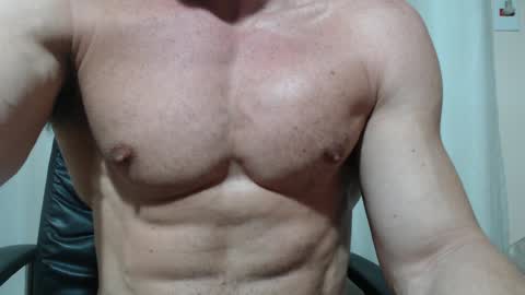 saradorj92 online show from 04.01.26