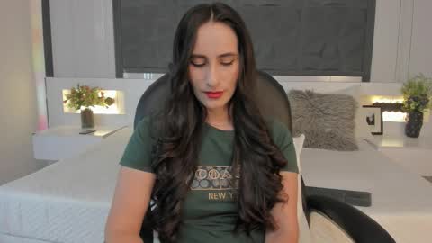  Sara Gomez  online show from 02.25.26