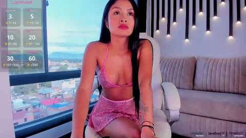 Snapshot of saragrey31 chatting on 02.11.25 Sara Grey online show from 02.11.25