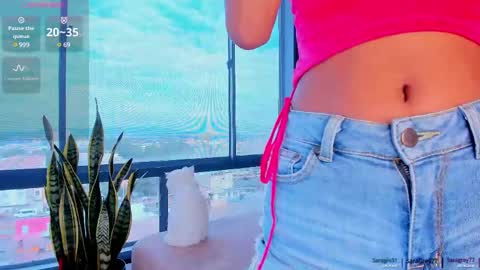 Snapshot of saragrey31 chatting on 02.17.25 Sara Grey online show from 02.17.25